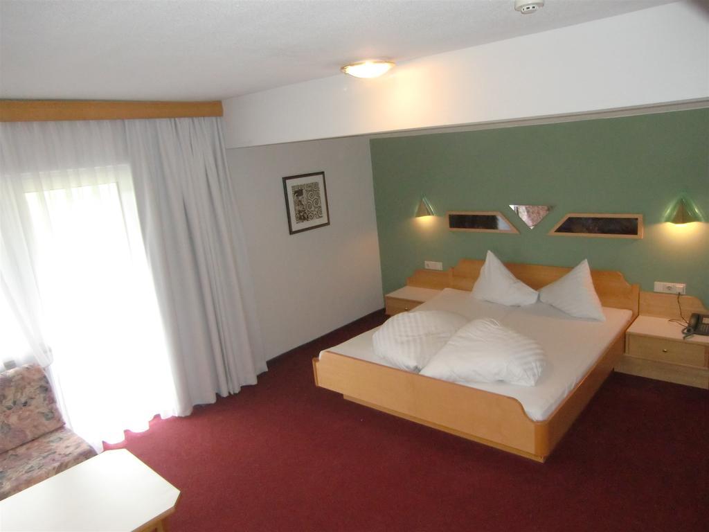 Hotel Alpenfriede Jerzens Kültér fotó