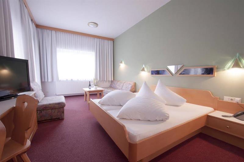 Hotel Alpenfriede Jerzens Kültér fotó